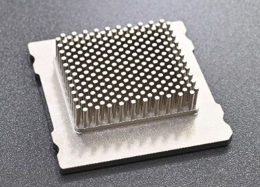 Ψύκτρα με πτερύγια τετράγωνου καρφίτσας 70W Cold Forged Skived