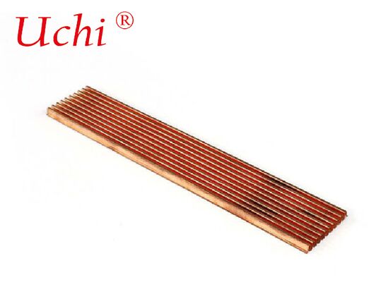 Ένας χάλκινος διπλωμένος θερμοκηλίδας με πτερύγια αξιοποιεί την ανώτερη θερμική αγωγιμότητα του χαλκού